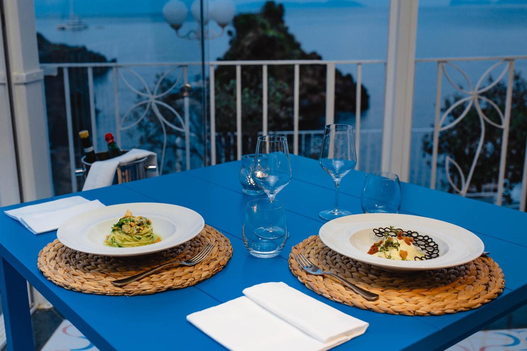 Strand Hotel Delfini Ischia Eksteriør bilde